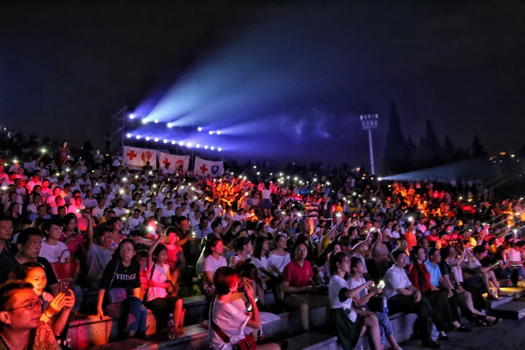 ���տ�����֮ҹ��(hu��)��(ch��ng)