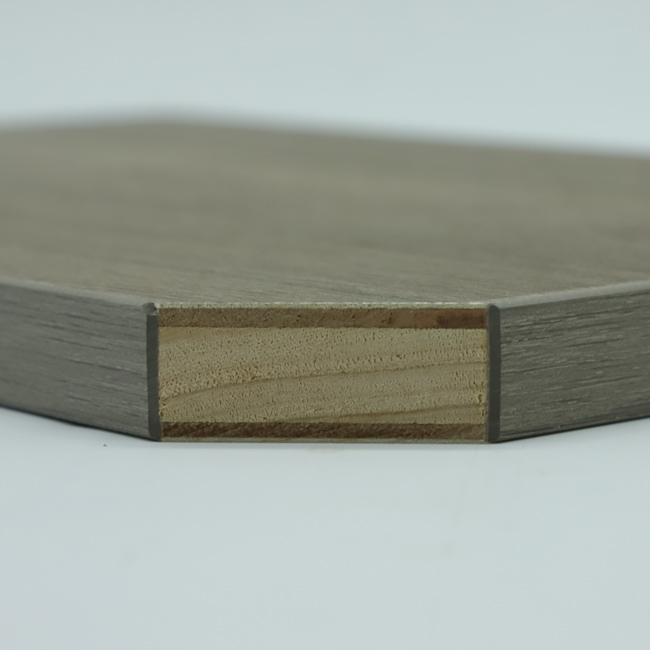 ��ľ����